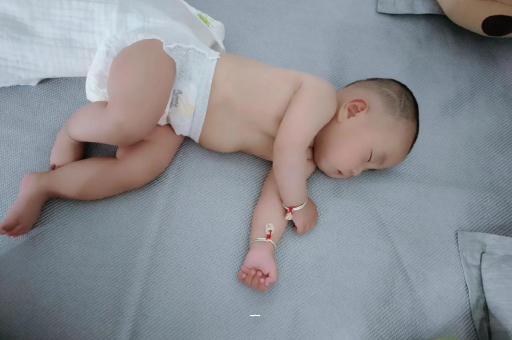 定州宝宝尿有泡沫怎么回事